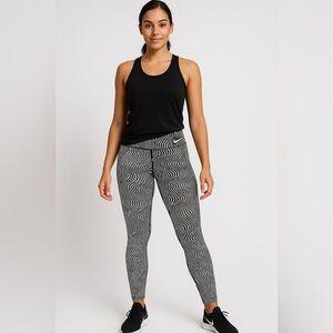 Nike Dri-Fit Leggings Women M Black White Swirl Stripe Yoga Running Pants